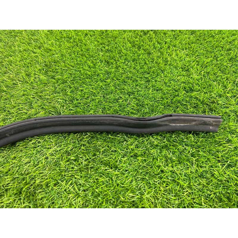 Уплотнитель капота (кузов и элементы) Mini Cooper R56 R56 2006 51717148848