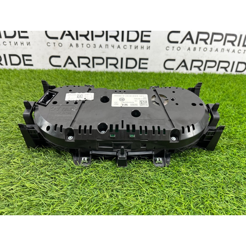 Панель приладів (салон) Volkswagen Passat B8 2016 2.0 tdi 3G0920941A