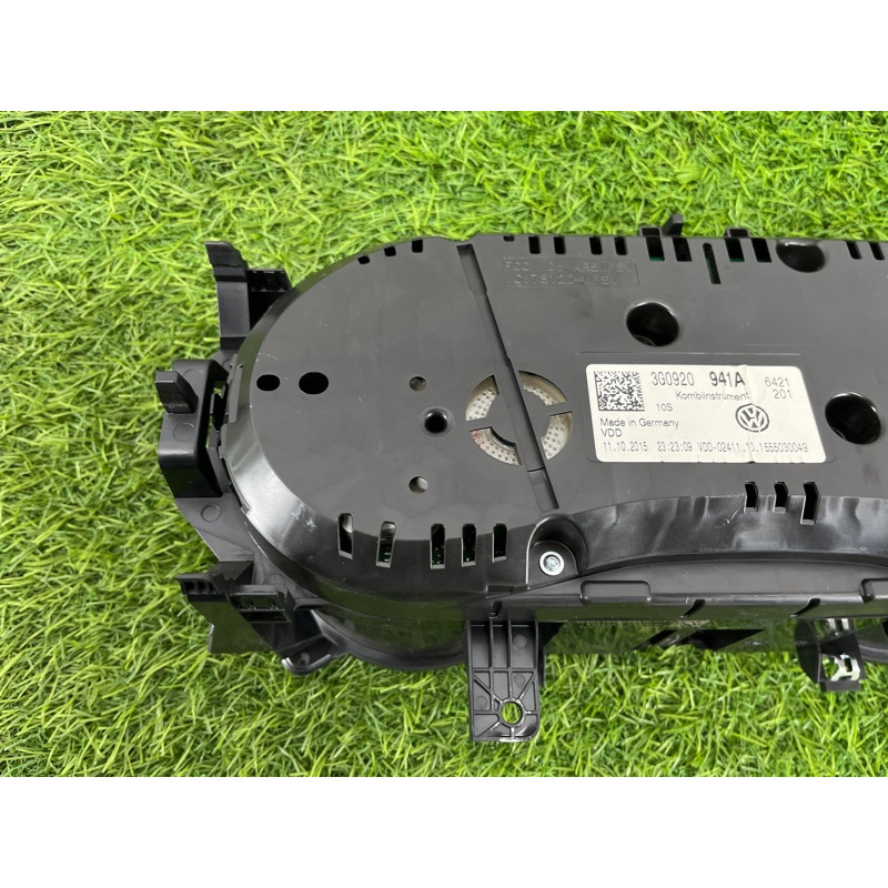 Панель приладів (салон) Volkswagen Passat B8 2016 2.0 tdi 3G0920941A