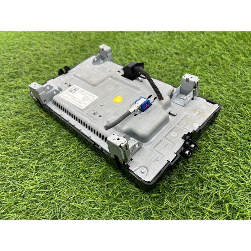 Магнитофон (электрика) Volkswagen Passat B8 2016 2.0 tdi 5G6919605B