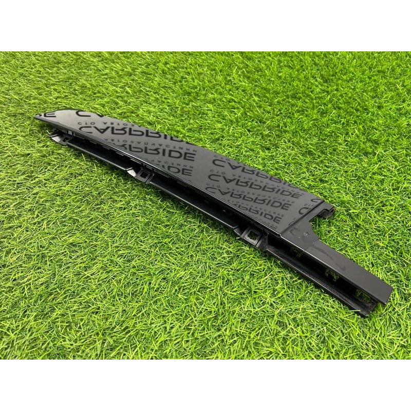 Накладка двери боковая (кузов и элементы) Volkswagen Passat B8 2016 2.0 tdi 3g0839902t