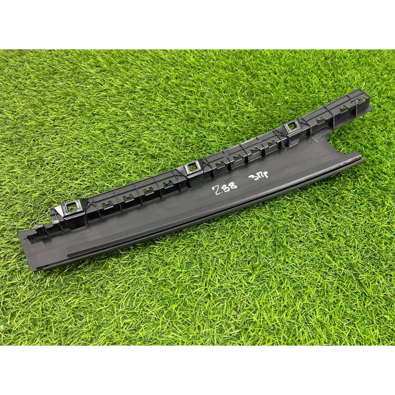 Накладка двери боковая (кузов и элементы) Volkswagen Passat B8 2016 2.0 tdi 3g0839902t