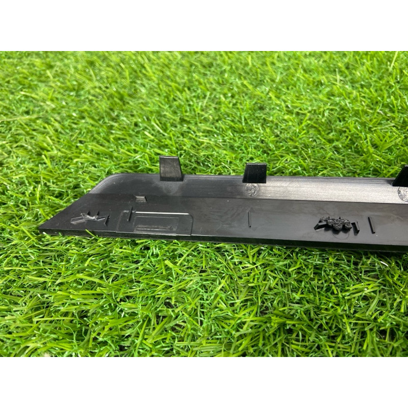 Декоративна накладка карти дверей (салон) Volkswagen Passat B8 2016 2.0 tdi 3G0867420JP9