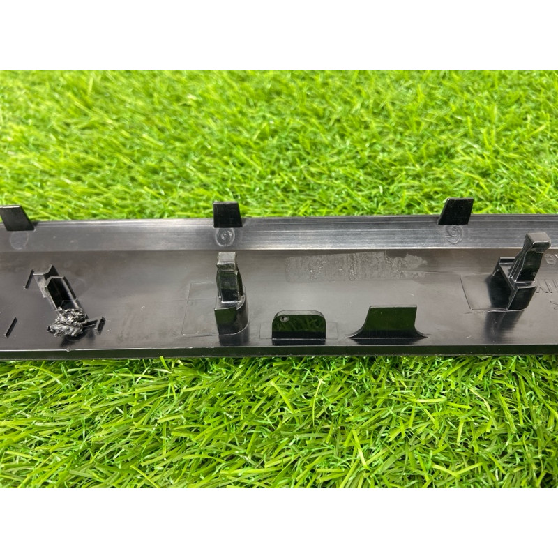 Декоративна накладка карти дверей (салон) Volkswagen Passat B8 2016 2.0 tdi 3G0867420JP9