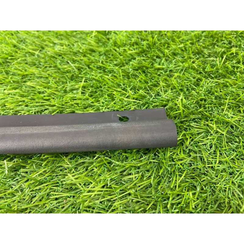 Уплотнитель капота (кузов и элементы) Volkswagen Passat B8 2016 2.0 tdi 3G0823709