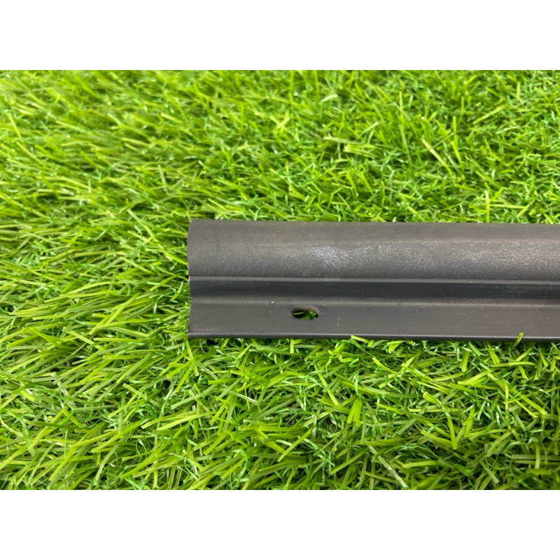 Уплотнитель капота (кузов и элементы) Volkswagen Passat B8 2016 2.0 tdi 3G0823709