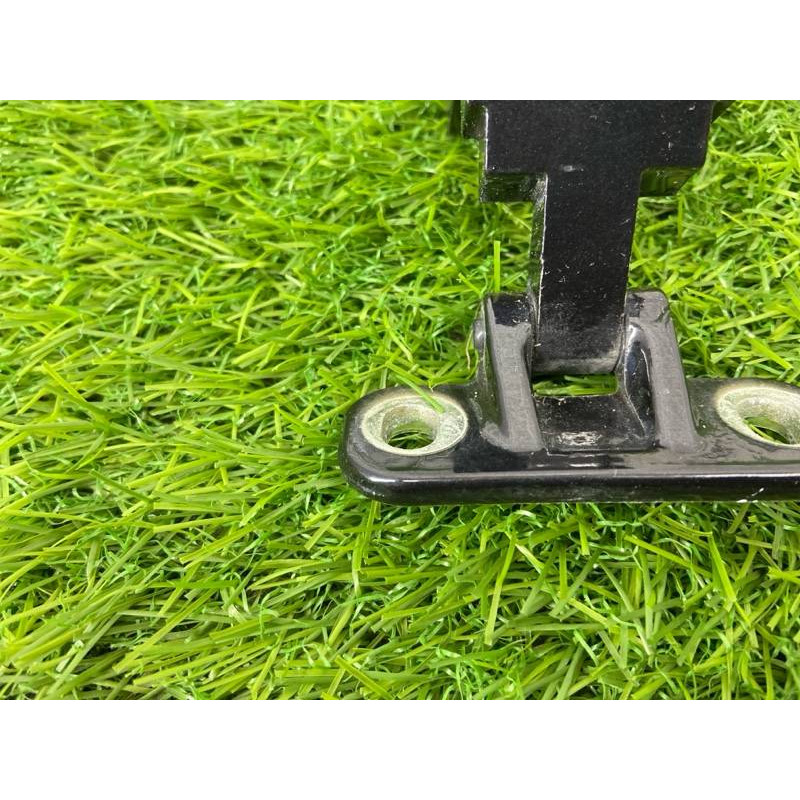 Петля багажника (кузов и элементы) Volkswagen Passat B8 2016 2.0 tdi 8V3827299B