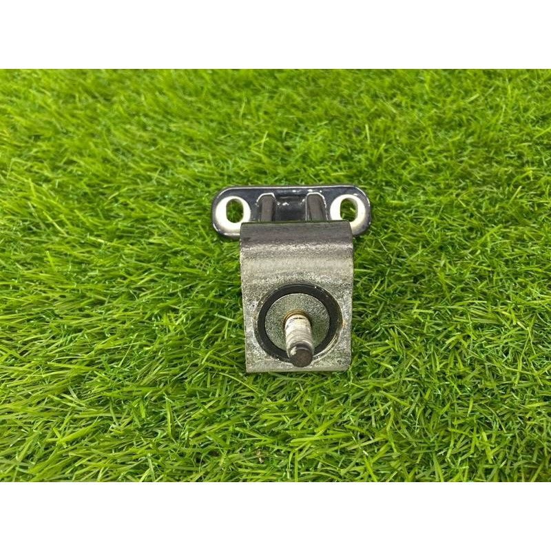 Петля багажника (кузов и элементы) Volkswagen Passat B8 2016 2.0 tdi 8V3827299B