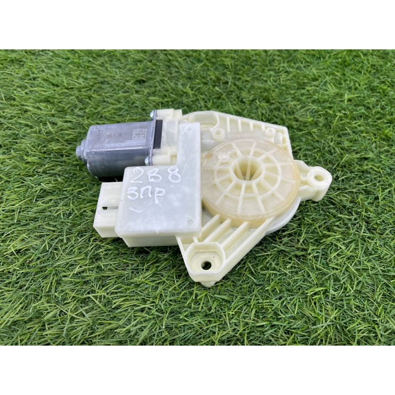 Мотор стеклоподъемника (электрика) Volkswagen Passat B8 2016 2.0 tdi 5Q4959811E