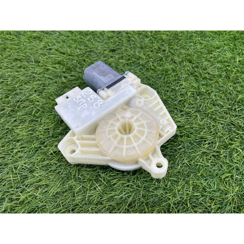 Мотор стеклоподъемника (электрика) Volkswagen Passat B8 2016 2.0 tdi 5Q4959811E