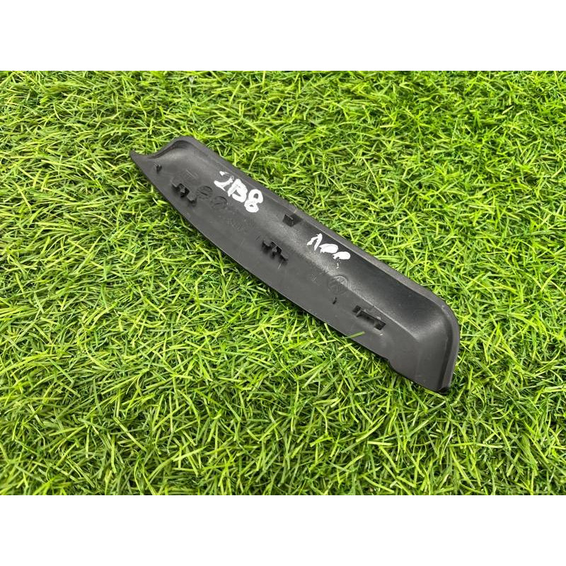 Накладка фонаря заднего (кузов и элементы) Volkswagen Passat B8 2016 2.0 tdi 3G9945309A