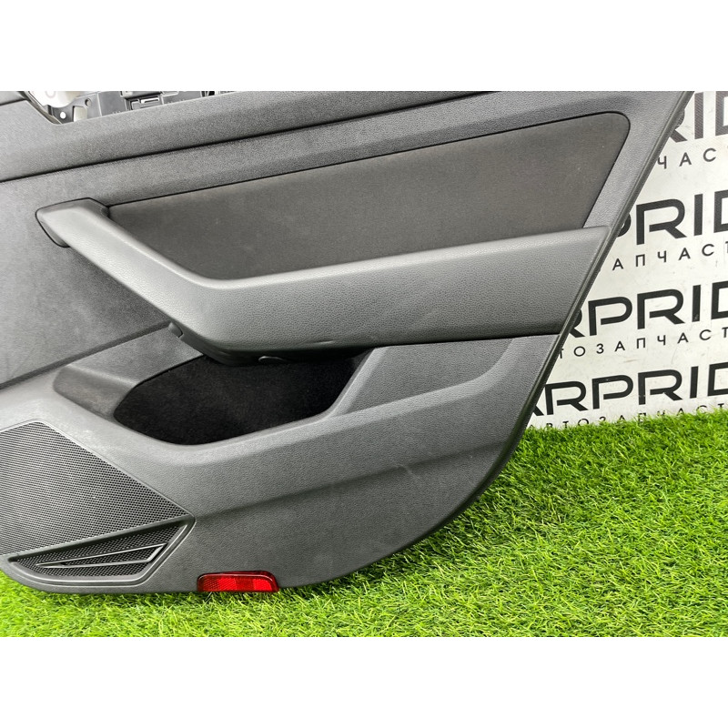 Дверная карта (салон) Volkswagen Passat B8 2016 2.0 tdi 3G9867212ACHQB