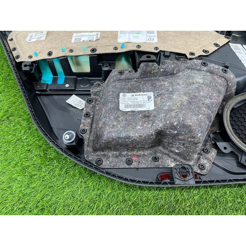 Дверная карта (салон) Volkswagen Passat B8 2016 2.0 tdi 3G9867212ACHQB