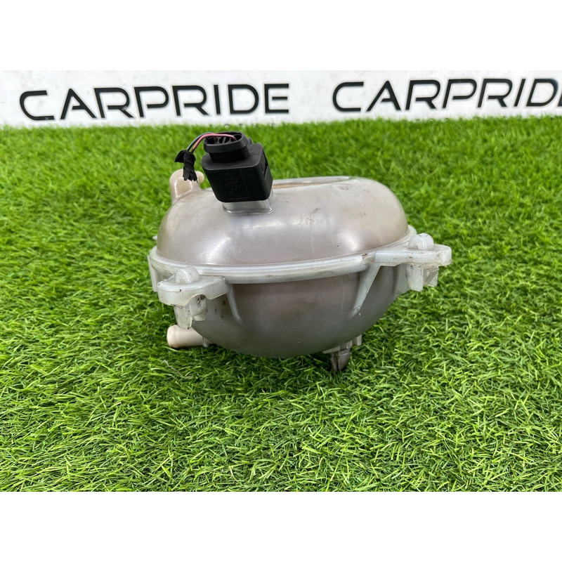 Бачок расширительный (система охлаждения) Volkswagen Passat B8 2016 2.0 tdi 5Q0121407T