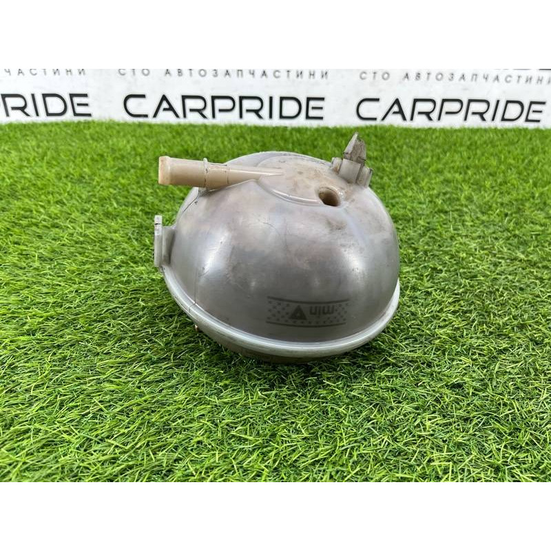 Бачок расширительный (система охлаждения) Volkswagen Passat B8 2016 2.0 tdi 5Q0121407T