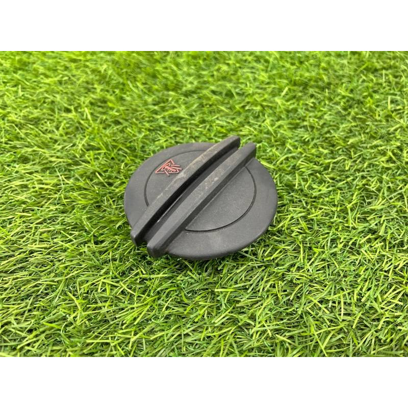 Крышка расширительного бачка (система охлаждения) Volkswagen Passat B8 2016 2.0 tdi 2Q0121321A