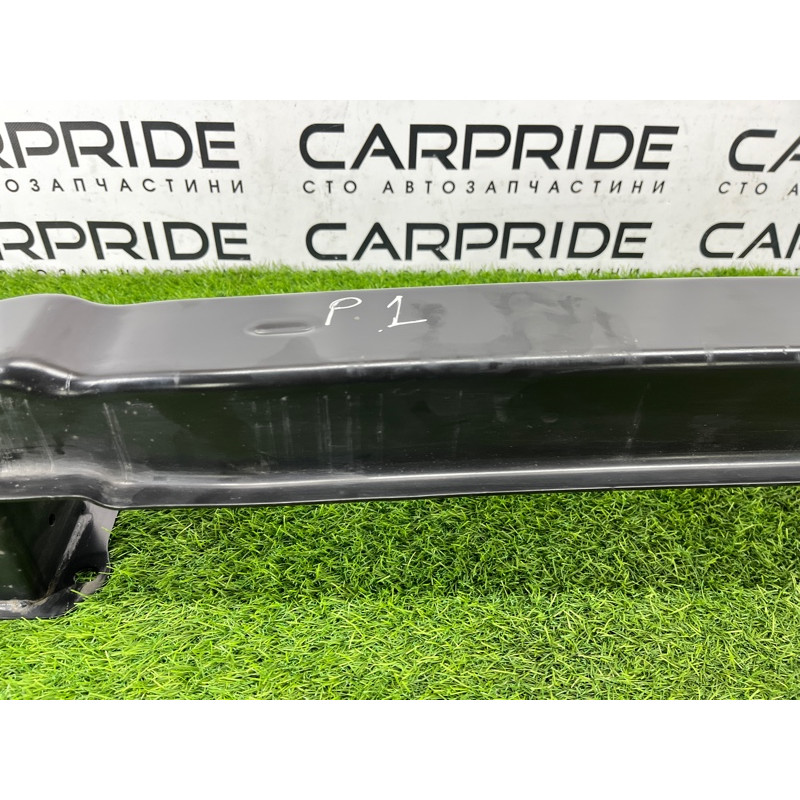 Усилитель бампера (наружные элементы кузова) Volkswagen Passat B8 2016 2.0 tdi 3G0807305E