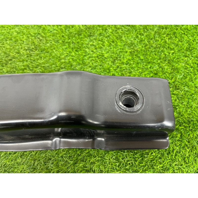 Усилитель бампера (наружные элементы кузова) Volkswagen Passat B8 2016 2.0 tdi 3G0807305E