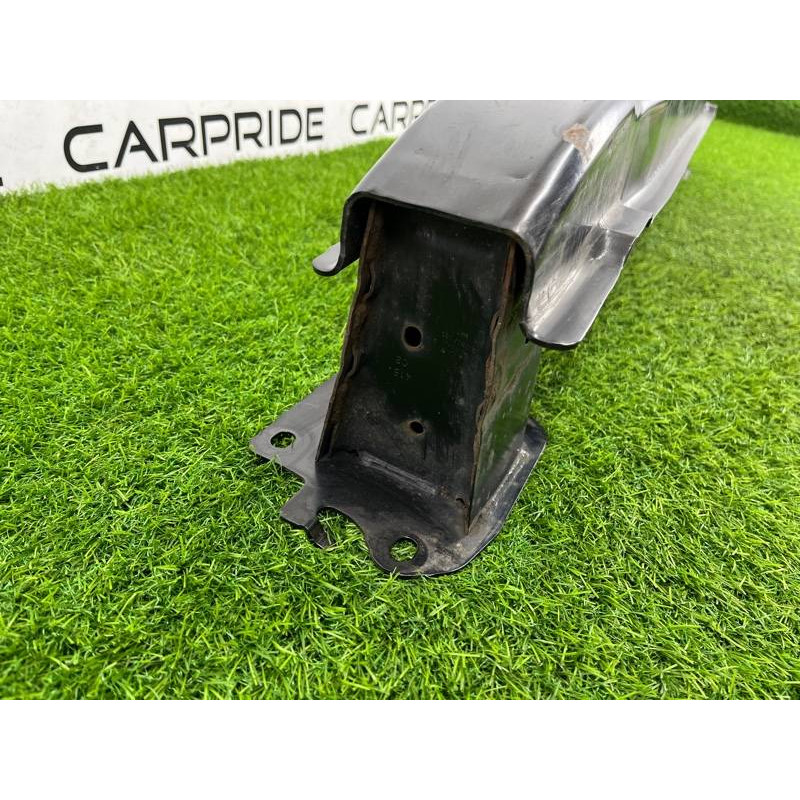 Усилитель бампера (наружные элементы кузова) Volkswagen Passat B8 2016 2.0 tdi 3G0807305E