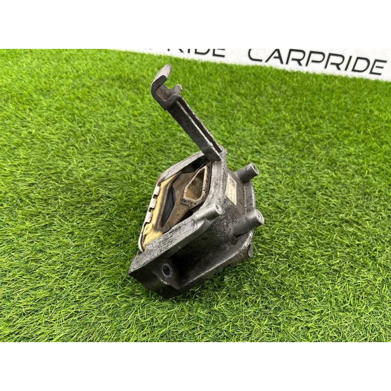 Подушка двигателя (двигатель и элементы) Volkswagen Passat B8 2016 2.0 tdi 5Q0199262BJ