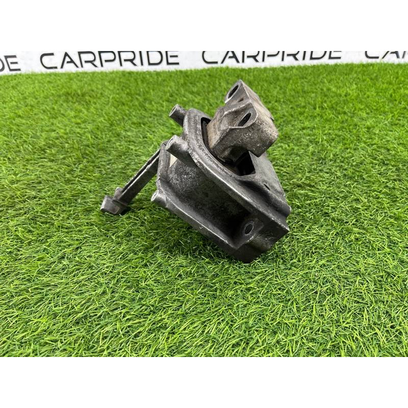 Подушка двигателя (двигатель и элементы) Volkswagen Passat B8 2016 2.0 tdi 5Q0199262BJ