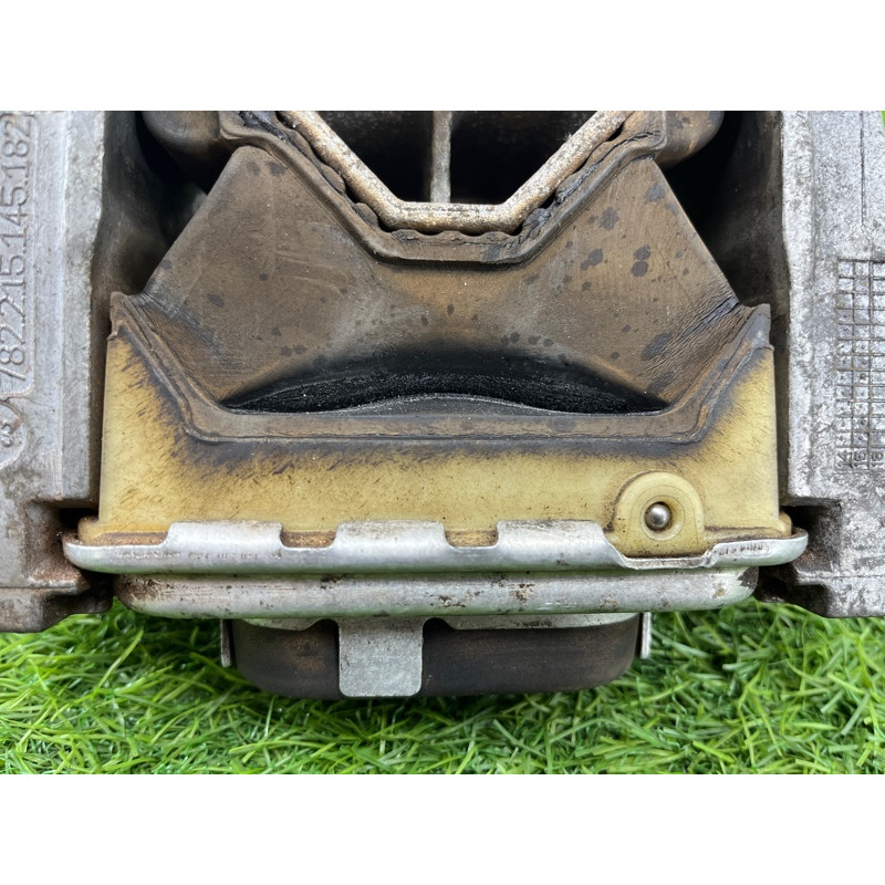 Подушка двигателя (двигатель и элементы) Volkswagen Passat B8 2016 2.0 tdi 5Q0199262BJ