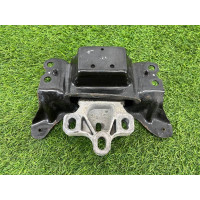 Подушка двигателя