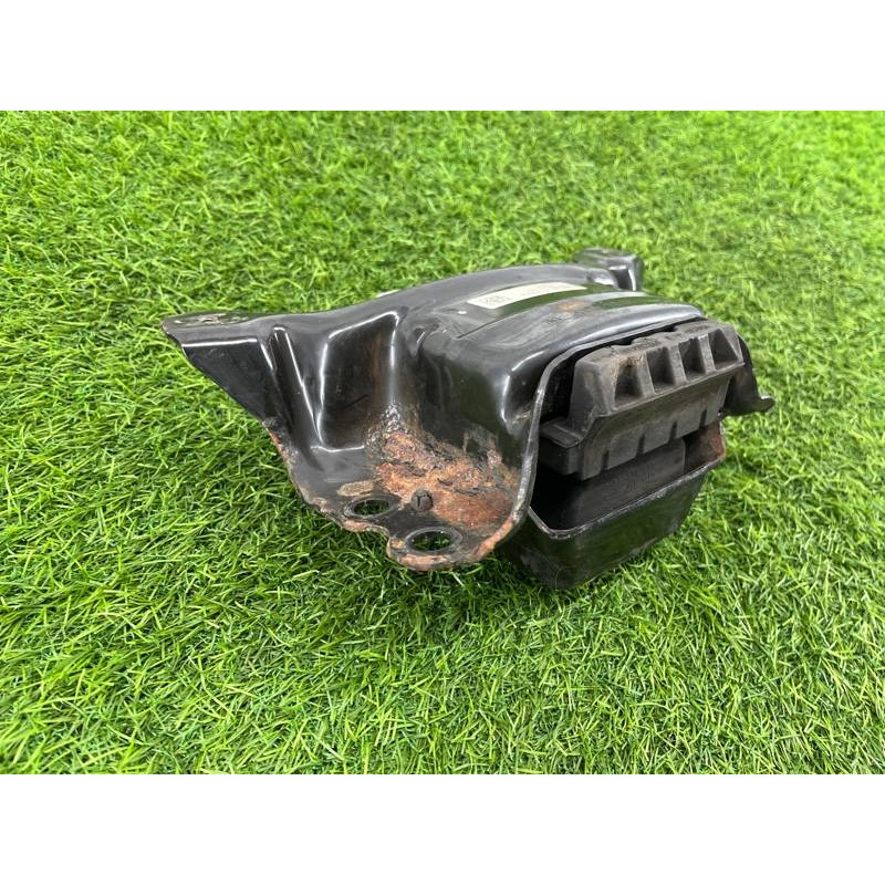 Подушка двигателя (двигатель и элементы) Volkswagen Passat B8 2016 2.0 tdi 5Q0199555BJ