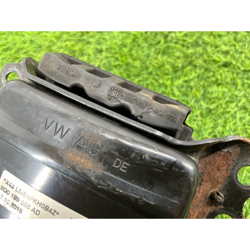 Подушка двигателя (двигатель и элементы) Volkswagen Passat B8 2016 2.0 tdi 5Q0199555BJ
