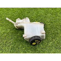 Бачок тормозной жидкости