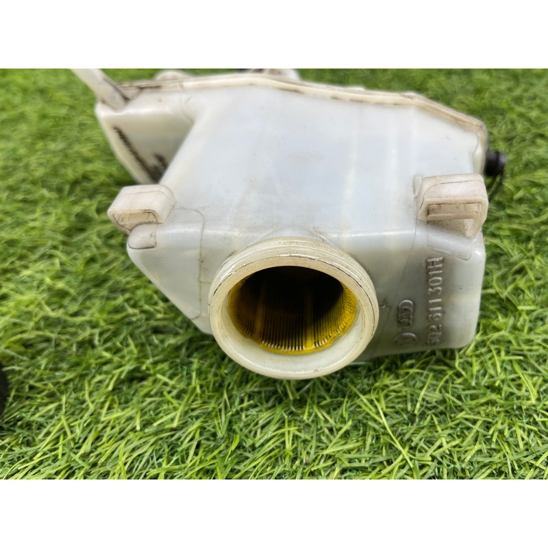 Бачок тормозной жидкости (тормозная система) Volkswagen Passat B8 2016 2.0 tdi 5Q2611301C