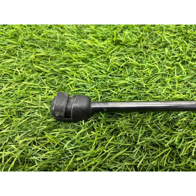 Амортизатор багажника (кузов и элементы) Volkswagen Passat B8 2016 2.0 tdi 3G9827550B