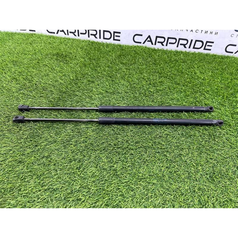 Амортизатор багажника (кузов и элементы) Volkswagen Passat B8 2016 2.0 tdi 3G9827550B