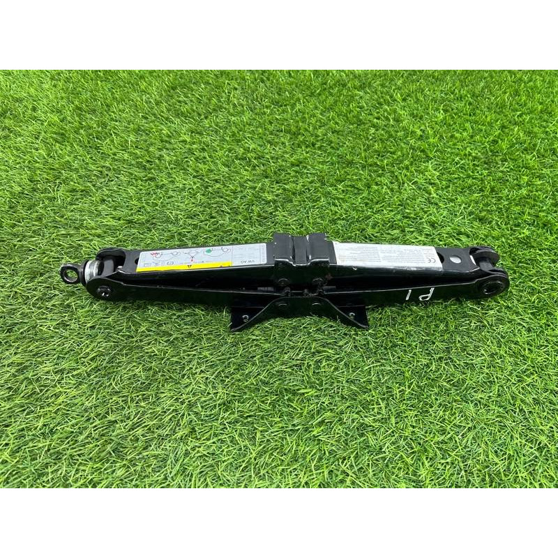 Домкрат (аксессуары) Volkswagen Passat B8 2016 2.0 tdi 3Q0011031A