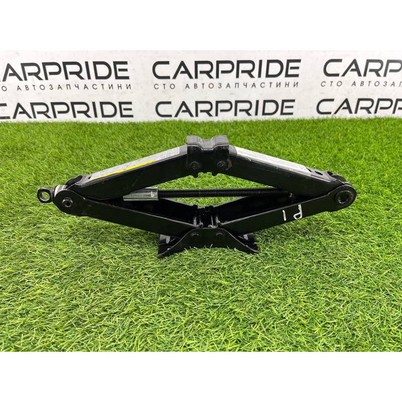 Домкрат (аксессуары) Volkswagen Passat B8 2016 2.0 tdi 3Q0011031A