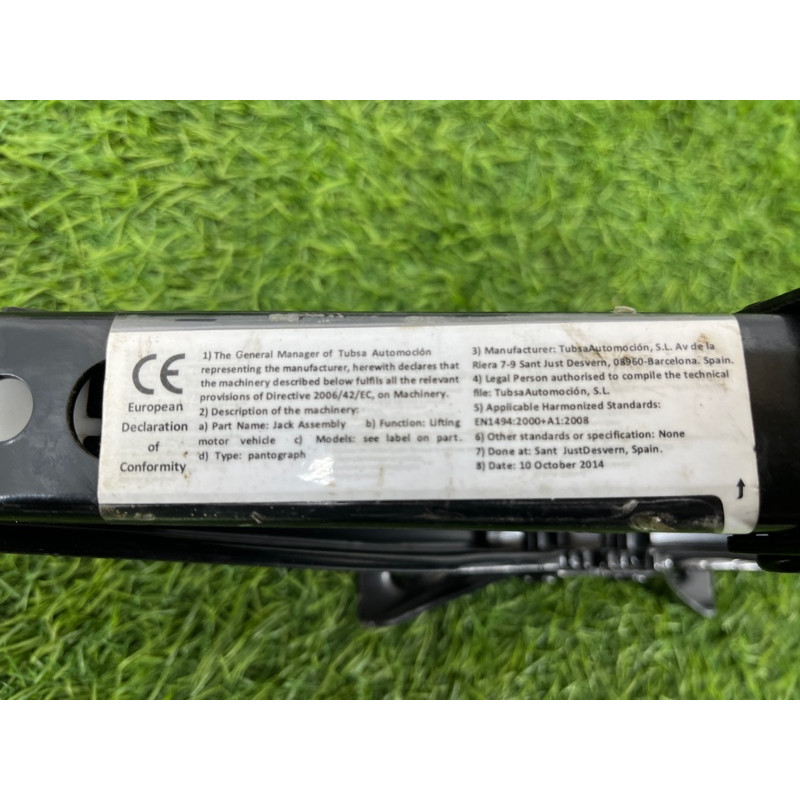 Домкрат (аксессуары) Volkswagen Passat B8 2016 2.0 tdi 3Q0011031A