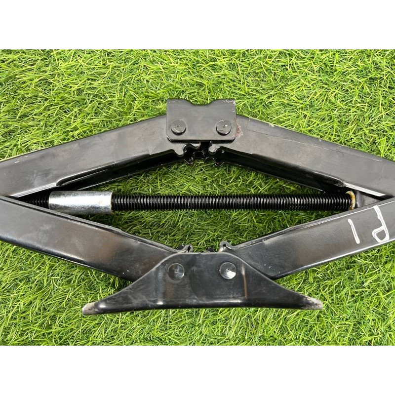 Домкрат (аксессуары) Volkswagen Passat B8 2016 2.0 tdi 3Q0011031A