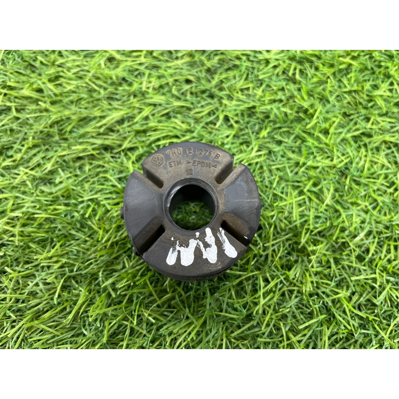 Крепление радиатора (кузов и элементы) Volkswagen Amarok 2H 2012 2.0 7H0121275B