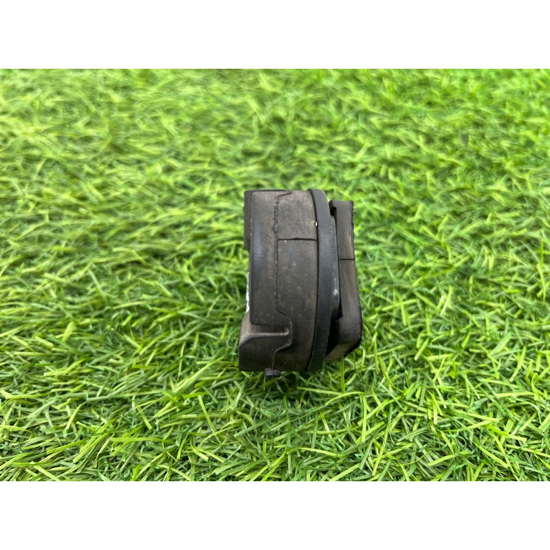 Крепление радиатора (кузов и элементы) Volkswagen Amarok 2H 2012 2.0 7H0121275B