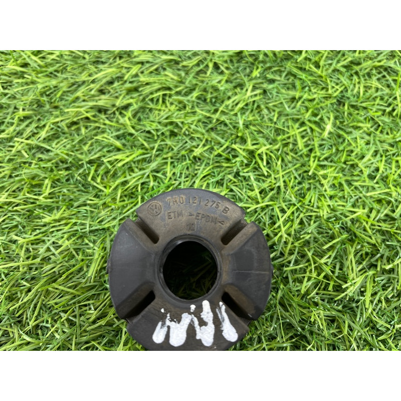 Крепление радиатора (кузов и элементы) Volkswagen Amarok 2H 2012 2.0 7H0121275B