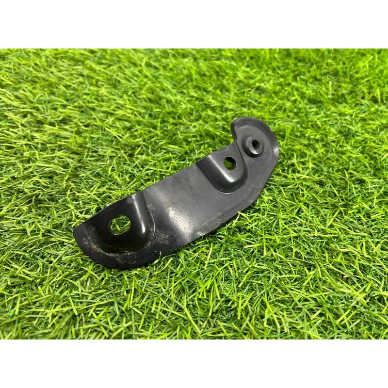 Крепление амортизатора багажника (кузов и элементы) Volkswagen Passat B8 2016 2.0 tdi 3g9827427