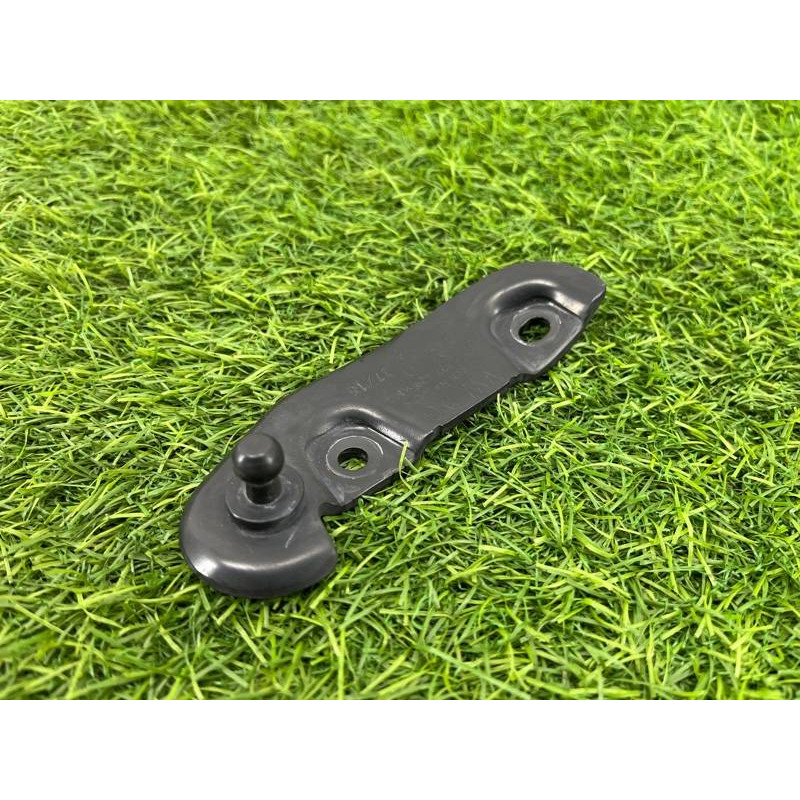 Крепление амортизатора багажника (кузов и элементы) Volkswagen Passat B8 2016 2.0 tdi 3g9827428