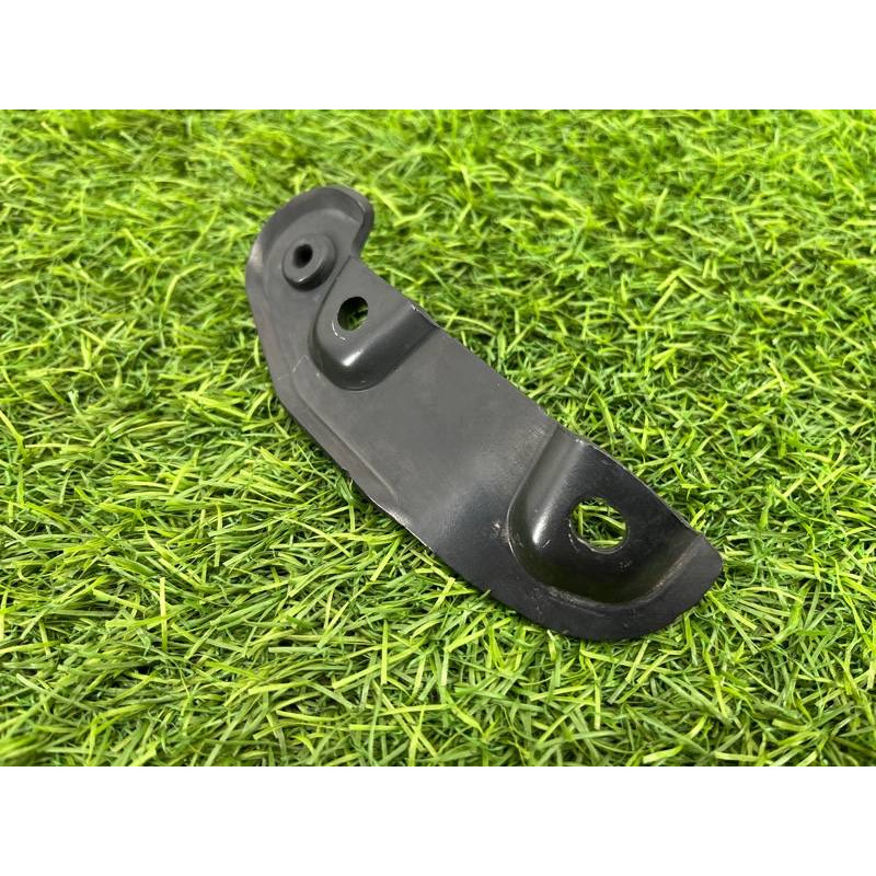 Крепление амортизатора багажника (кузов и элементы) Volkswagen Passat B8 2016 2.0 tdi 3g9827428