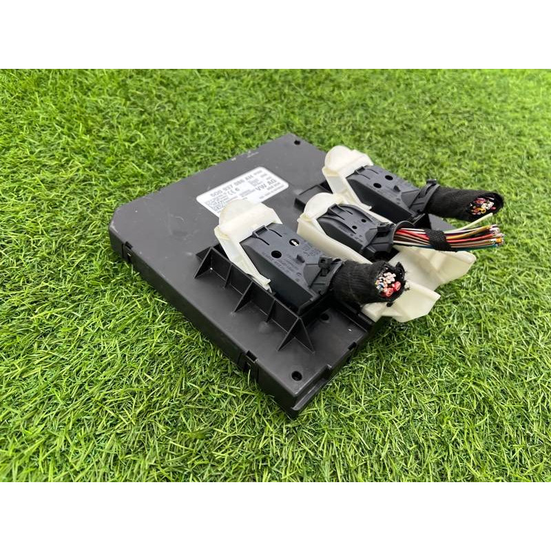 Блок комфорта (электрика / блок управления) Volkswagen Passat B8 2016 2.0 tdi 5Q0937086AH