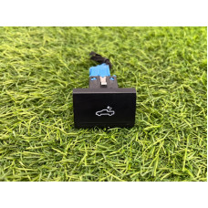 Кнопка освещения багажного отсека