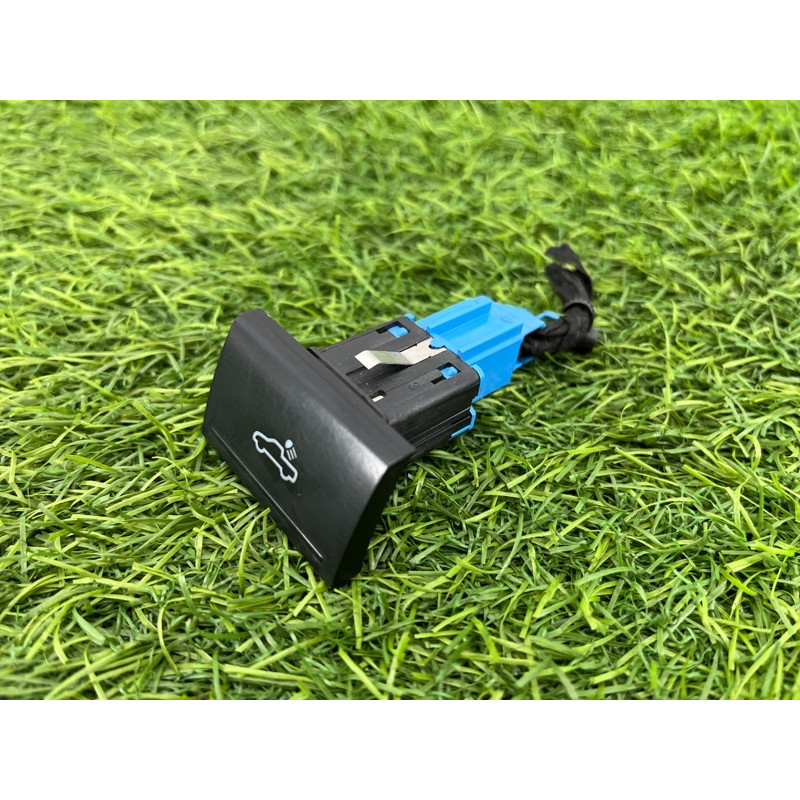 Кнопка освещения багажного отсека (электрика / кнопки) Volkswagen Amarok 2H 2012 2.0 2H5959917CREH