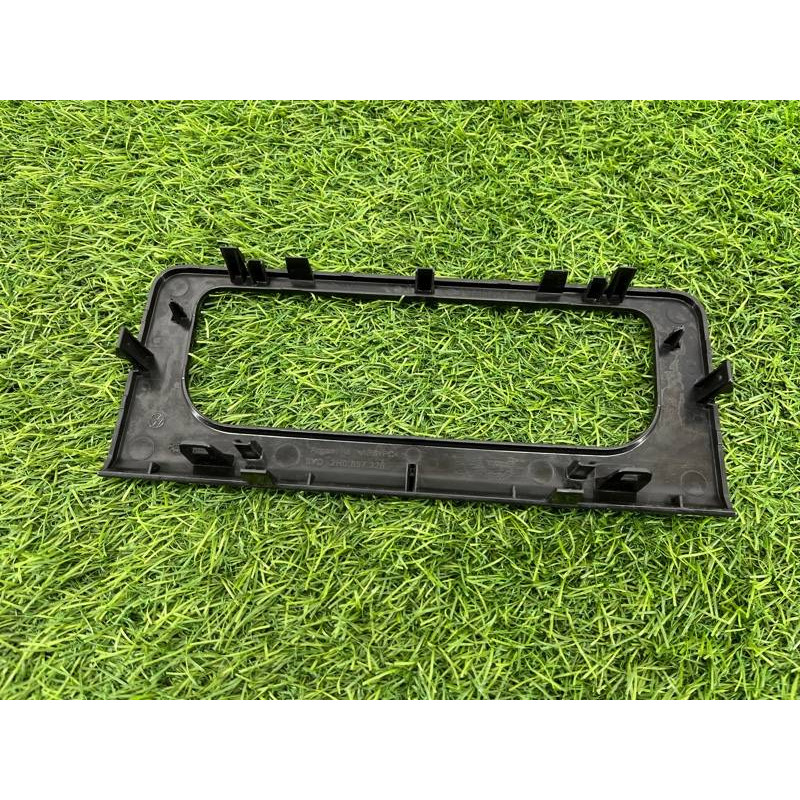 Декоративная накладка торпедо (салон) Volkswagen Amarok 2H 2012 2.0 2H0857326A9B9