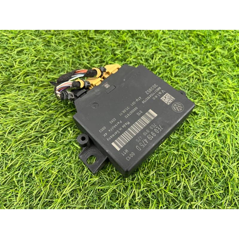 Блок управления парктрониками (электрика / блок управления) Volkswagen Amarok 2H 2012 2.0 7E0919475T