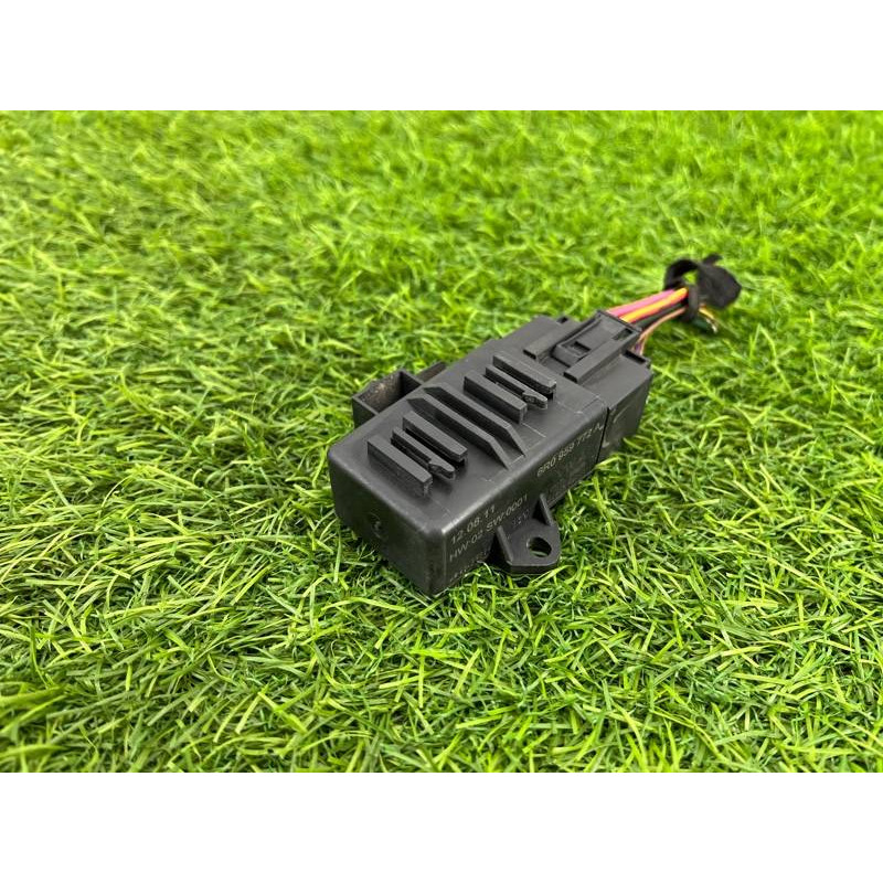 Блок управления подогревом сидения (электрика / блок управления) Volkswagen Amarok 2H 2012 2.0 6R0959772A