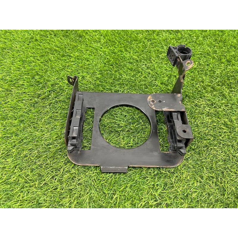 Кронштейн блока управления (кузов и элементы) Volkswagen Amarok 2H 2012 2.0 2H0907645A